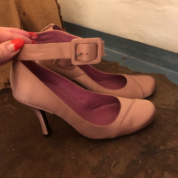 Charles David Ballet inspired satin pumps - Picture 7 of 7